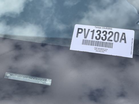 Used 2019 Toyota RAV4 XLE image 32