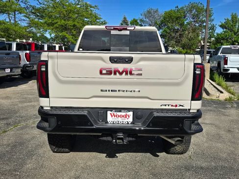 New 2026 GMC Sierra 2500 AT4X AWD/4WD image 8