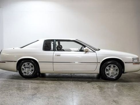 Used 2000 Cadillac Eldorado ESC w/ Comfort/Convenience Pkg image 9
