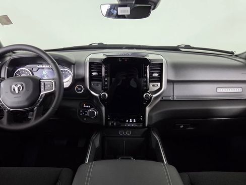 New 2026 RAM 1500 4x4 Crew Cab image 34