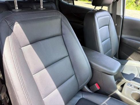 Used 2023 Chevrolet Equinox LT w/ Driver Convenience Package AWD/4WD image 9