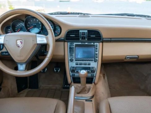 Used 2007 Porsche 911 Targa 4 image 2