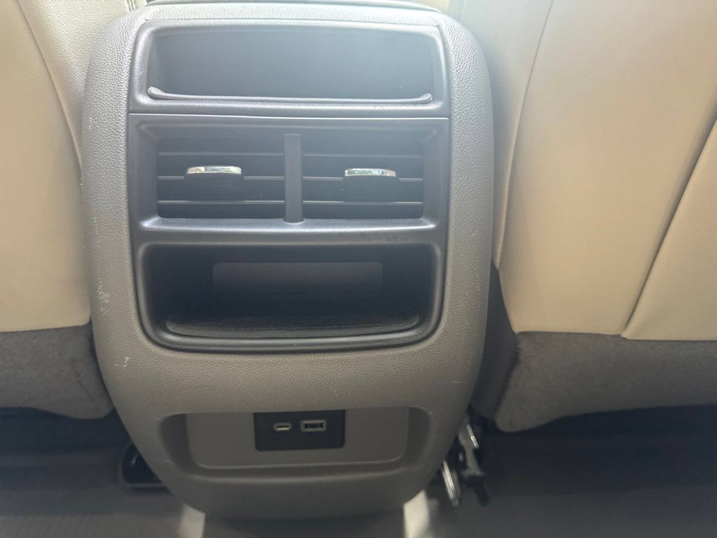 Used 2021 Cadillac XT5 Premium Luxury w/ LPO, Floor Liner Package FWD image 24