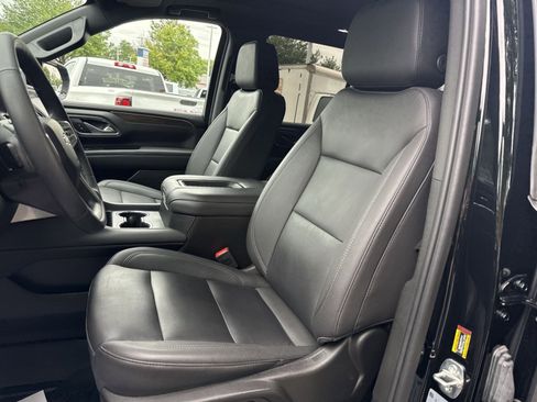Used 2024 Chevrolet Tahoe Z71 w/ Luxury Package AWD/4WD image 13