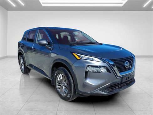 Used 2021 Nissan Rogue S AWD/4WD image 2