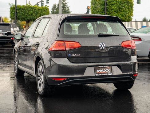 Used 2016 Volkswagen e-Golf SEL Premium image 12