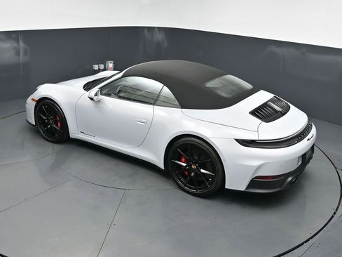 Certified 2025 Porsche 911 Carrera S RWD image 18