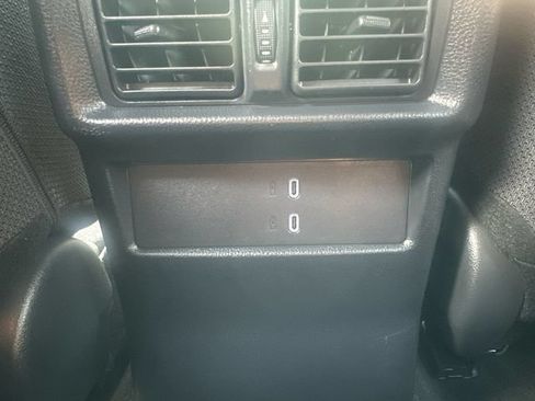 Used 2025 Toyota 4Runner SR5 AWD/4WD image 17