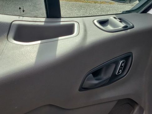 Certified 2025 Ford Transit 250 Low Roof w/ Exterior Upgrade Package RWD image 8