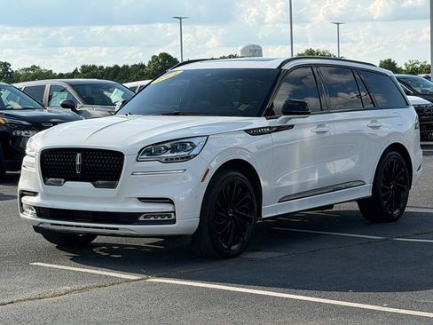 Used 2024 Lincoln Aviator Reserve w/ Equipment Group 201A AWD/4WD image 9