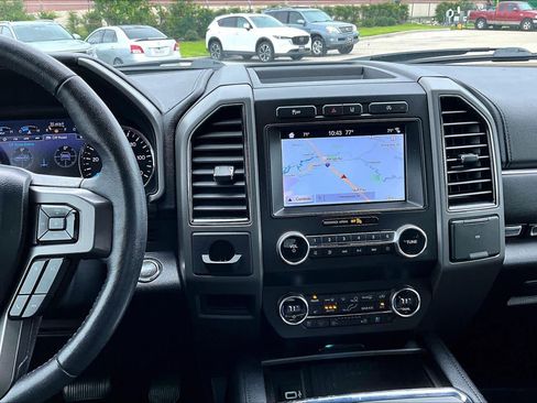 Used 2019 Ford Expedition XLT w/ Equipment Group 202A RWD image 7
