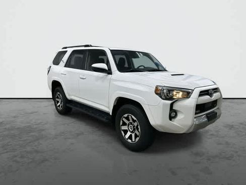 Used 2024 Toyota 4Runner TRD Off-Road AWD/4WD image 5