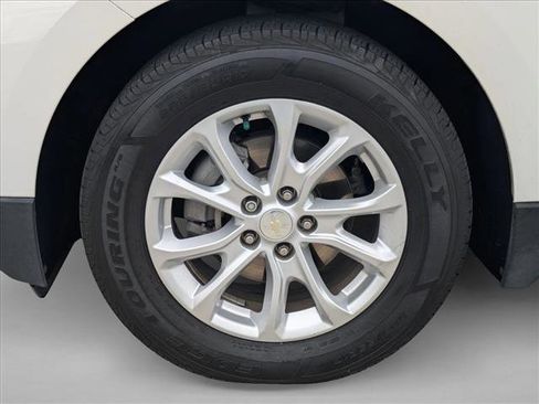 Used 2020 Chevrolet Equinox LS FWD image 23