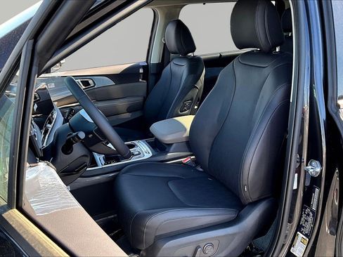New 2026 Kia Carnival SX FWD image 17