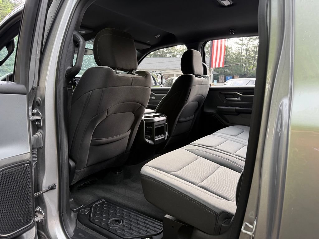 Used 2022 RAM 1500 Big Horn RWD image 33