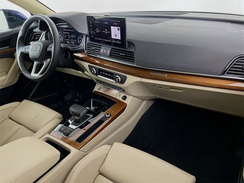 Used 2023 Audi Q5 2.0T Prestige w/ Prestige Package image 30