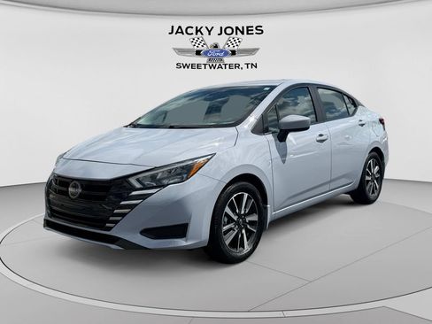 Used 2025 Nissan Versa SV w/ Trunk Package FWD image 1