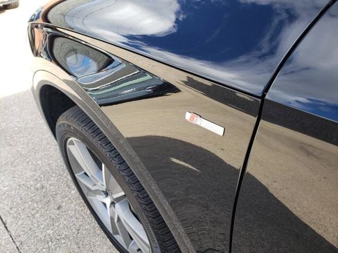 Used 2025 Audi Q5 2.0T Premium image 16