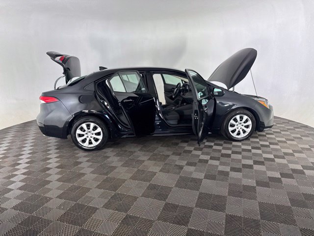 Used 2024 Toyota Corolla LE FWD image 13
