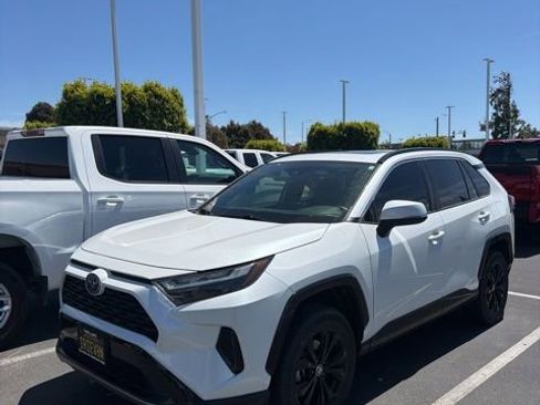 Used 2023 Toyota RAV4 SE w/ Convenience Package AWD/4WD image 1