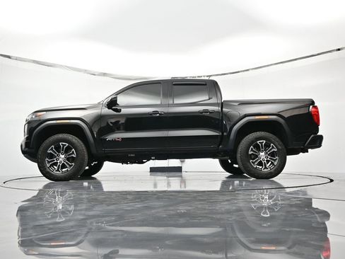 Used 2024 GMC Canyon AT4 w/ Technology Package image 43