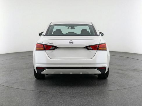 Used 2025 Nissan Altima 2.5 SV FWD image 7