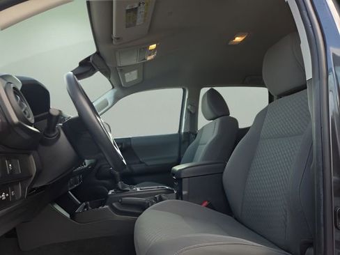 Used 2023 Toyota Tacoma SR image 9