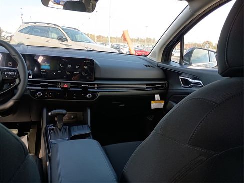 New 2026 Kia Sportage LX image 11