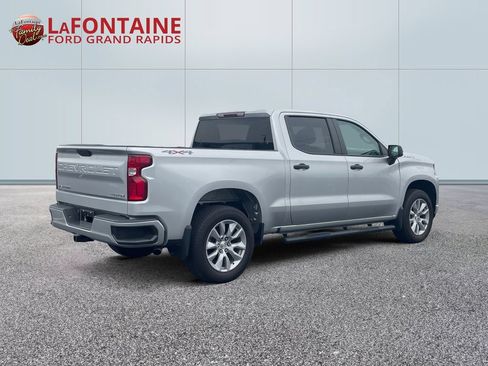 Used 2021 Chevrolet Silverado 1500 Custom AWD/4WD image 7