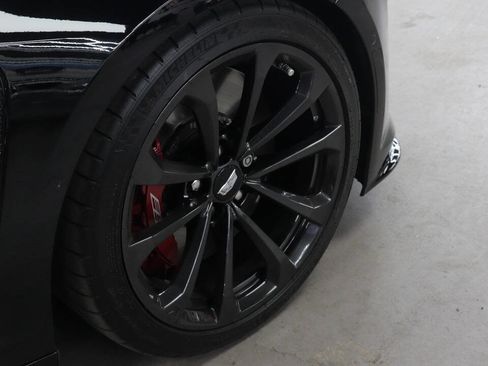 Used 2019 Cadillac CTS V w/ Luxury Package image 7