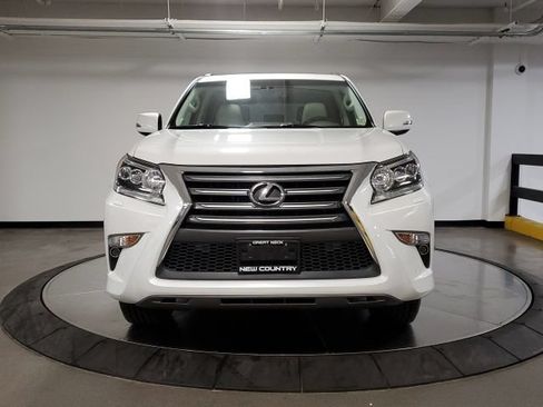 Used 2018 Lexus GX 460 Premium w/ Premium Package AWD/4WD image 2