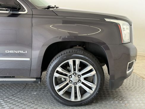 Used 2018 GMC Yukon Denali w/ Denali Ultimate Package AWD/4WD image 13