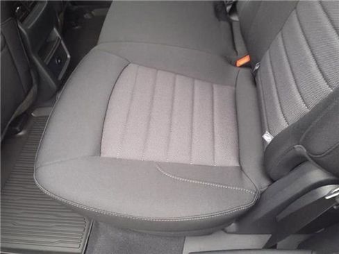 Used 2024 Ford Edge SE image 23