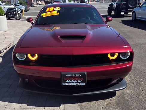 Used 2019 Dodge Challenger R/T w/ Driver Convenience Group RWD image 2