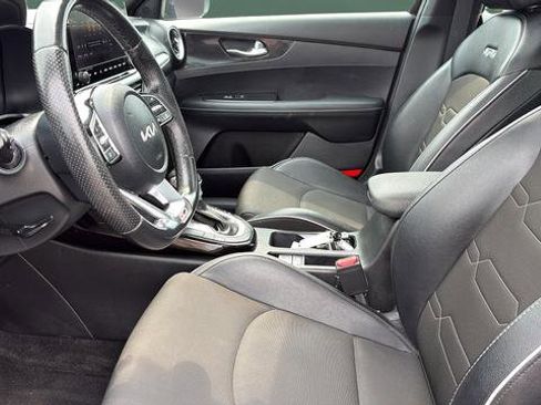 Used 2022 Kia Forte GT-Line w/ GT-Line Premium Package FWD image 17