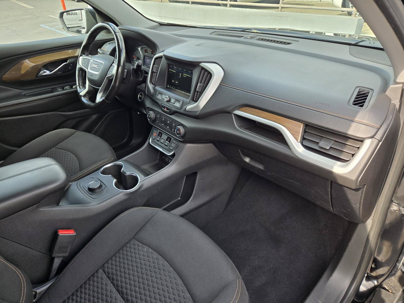Used 2019 GMC Terrain SLE FWD image 32