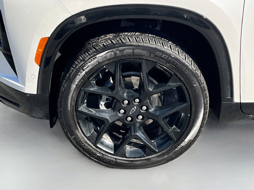 Used 2024 Chevrolet Traverse RS AWD/4WD image 35