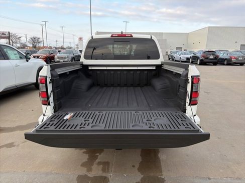 New 2026 Nissan Frontier PRO-4X w/ Pro-4x Convenience Package image 6