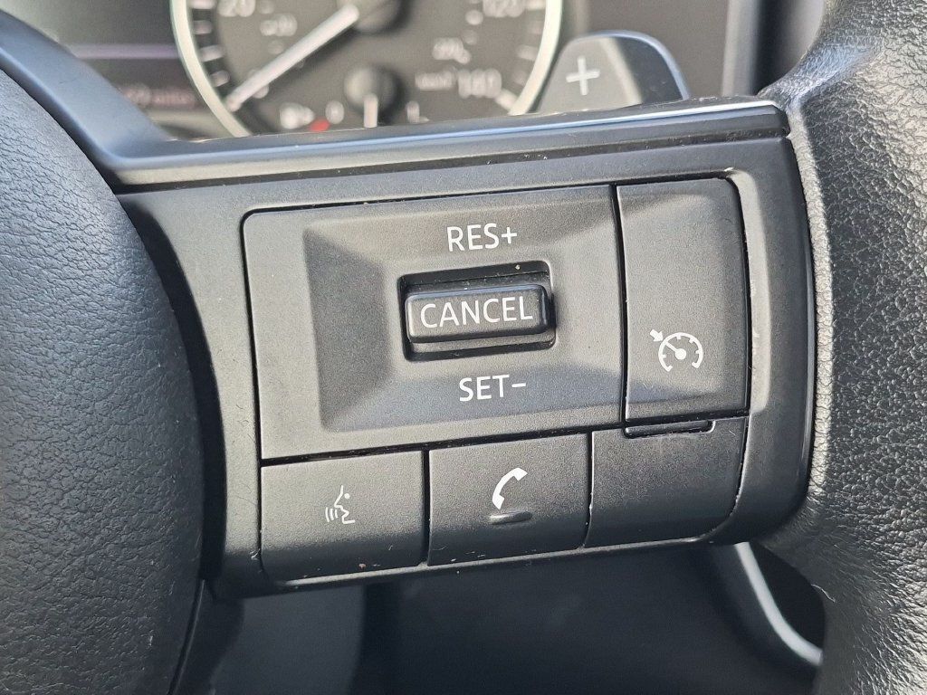 Used 2023 Nissan Rogue S FWD image 15