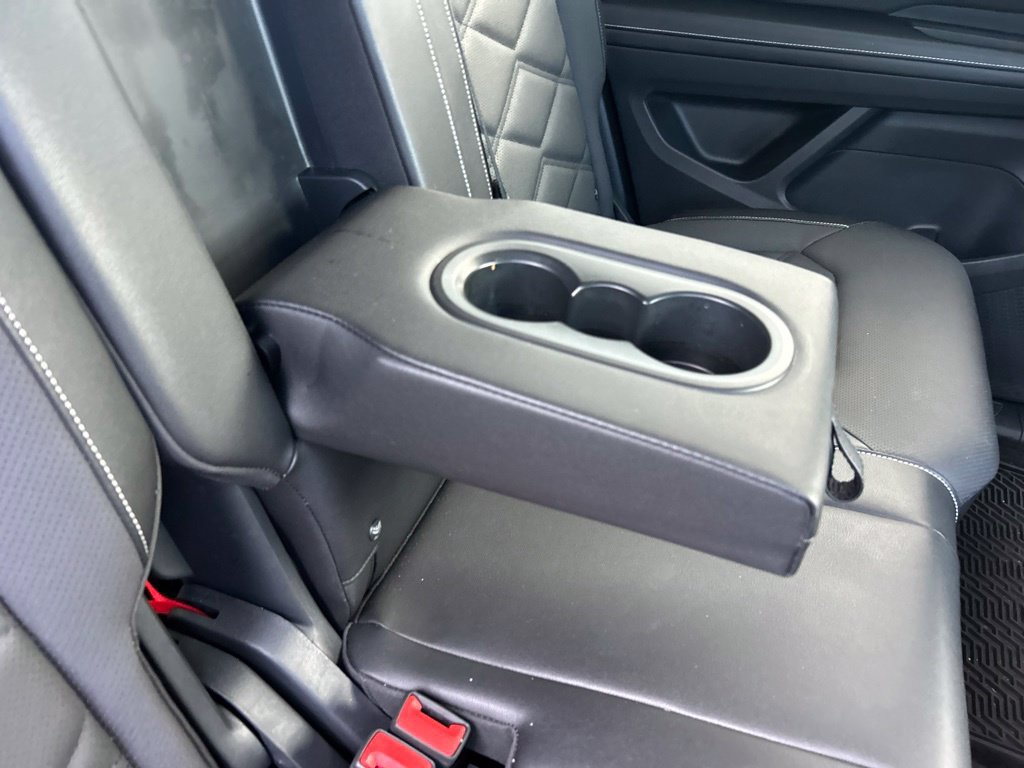 Certified 2024 Volkswagen Atlas SE FWD image 48