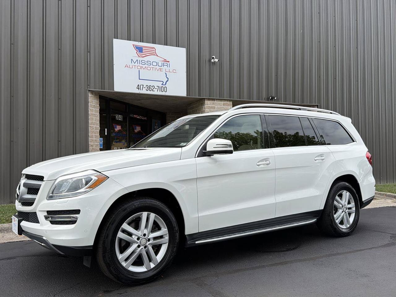 Used 2015 Mercedes-Benz GL 450 4MATIC image 2
