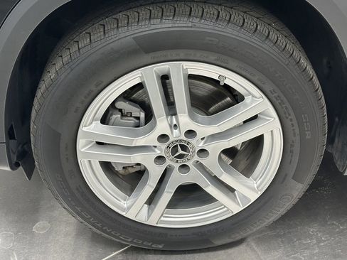 Certified 2023 Mercedes-Benz GLA 250 4MATIC w/ Premium Package image 12