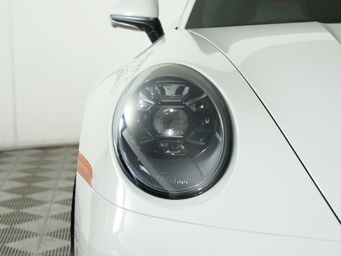 Certified 2024 Porsche 911 Targa 4 GTS AWD/4WD image 11