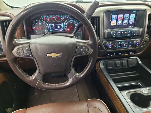 Used 2017 Chevrolet Silverado 1500 High Country AWD/4WD image 22