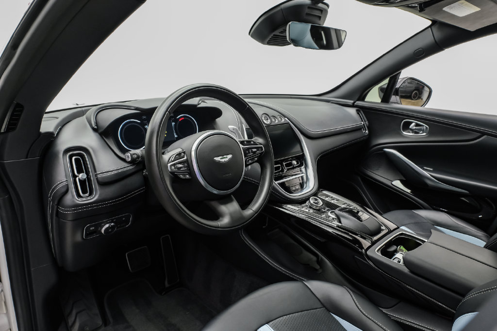 Used 2023 Aston Martin DBX 707 AWD/4WD image 3