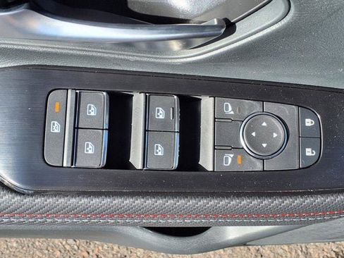 New 2025 Nissan Kicks SR w/ SR Premium Package AWD/4WD image 17