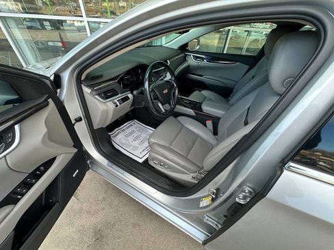 Used 2017 Cadillac XTS Luxury image 8