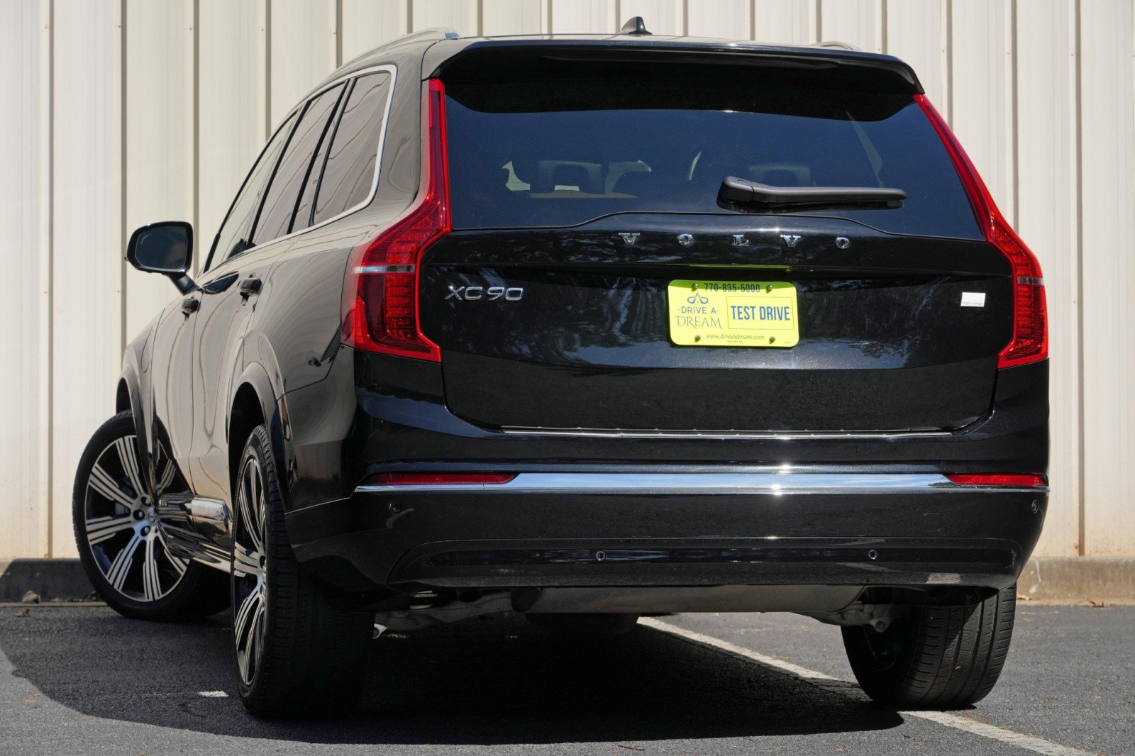 Used 2024 Volvo XC90 T8 Ultimate w/ Lounge Package AWD/4WD image 6