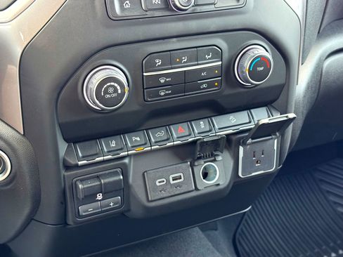 Used 2024 Chevrolet Silverado 2500 Custom w/ Custom Value Package AWD/4WD image 23