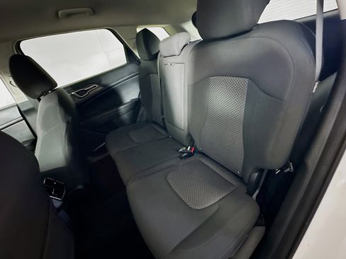 Used 2024 Kia Sportage LX image 26